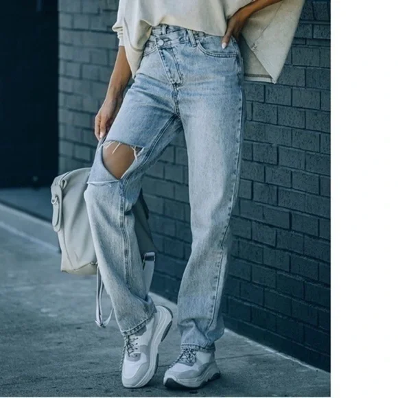 Baggy Boyfriend Jeans - Picture 4 of 7